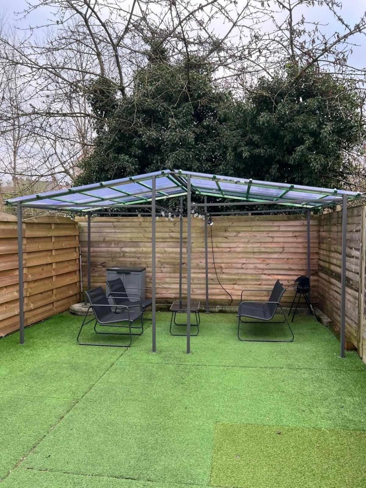 Appartement Spacieux Avec Terrasse Et Garage Prive Brussels Ngoại thất bức ảnh